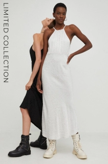 Answear Lab rochie culoarea bej, maxi, evazati