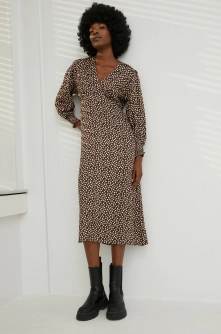 Answear Lab rochie culoarea maro, midi, evazati