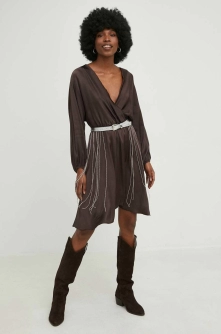 Answear Lab rochie din matase culoarea maro, mini, evazati