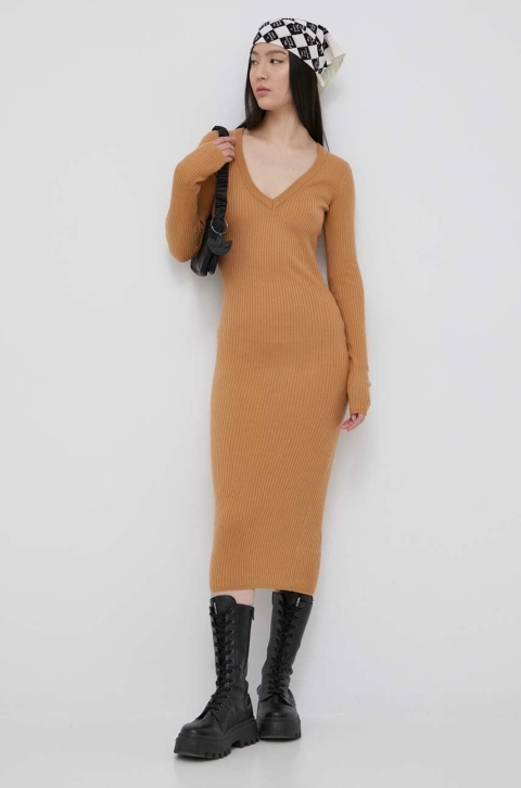 Brave Soul rochie culoarea bej, midi, mulata