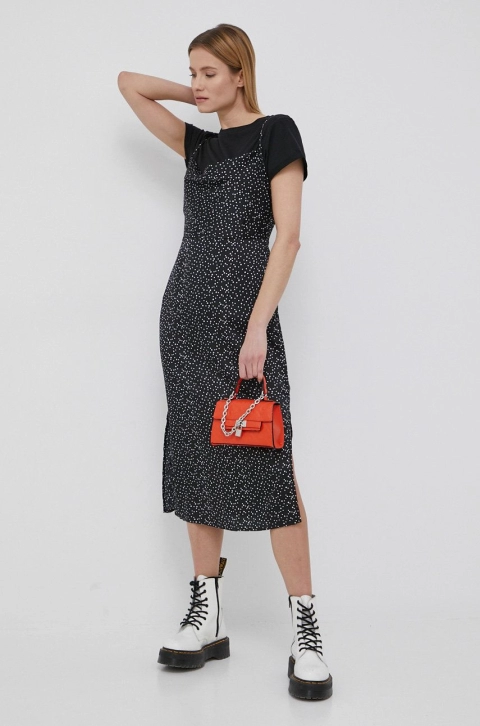 Brave Soul rochie culoarea negru, midi, evazati