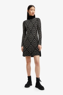 Desigual rochie culoarea negru, mini, evazati