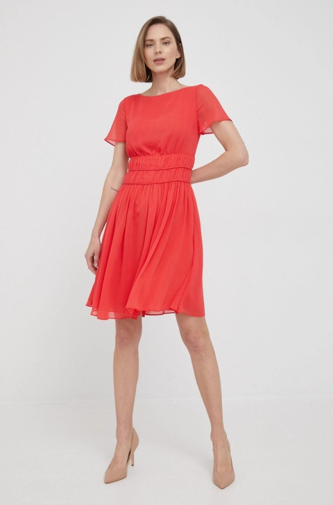 Emporio Armani rochie culoarea rosu, mini, evazati