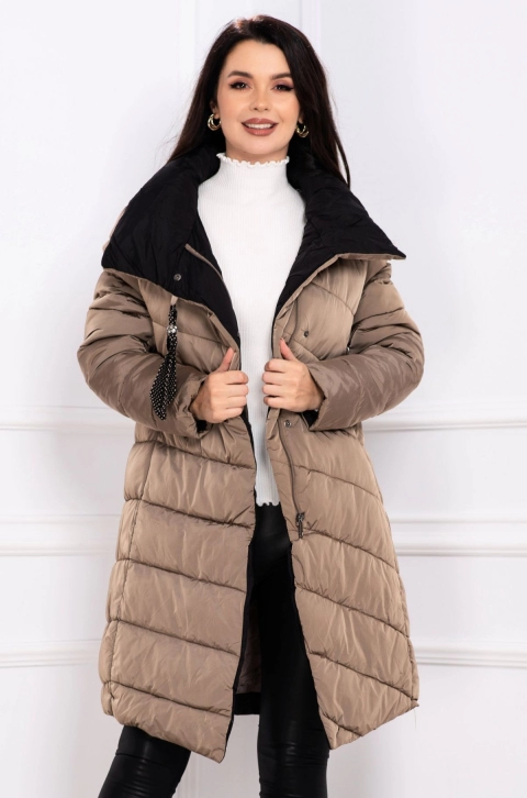 Geaca de iarna matlasata fango cu guler inalt si accesoriu tip esarfa