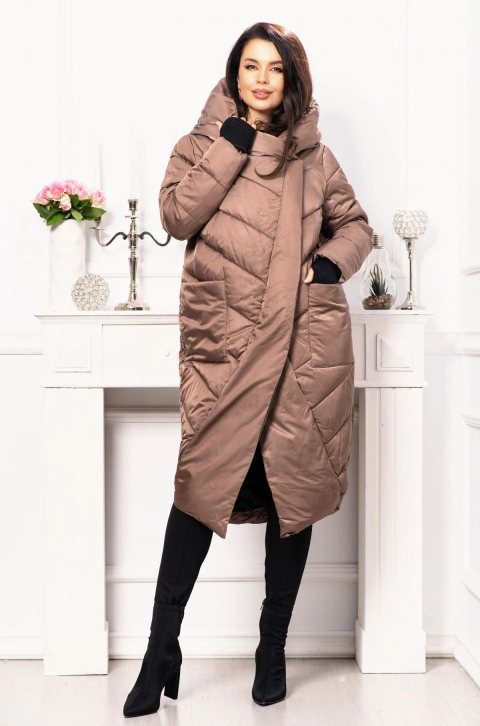 Geaca de iarna matlasata maron cu gluga si buzunare maxi