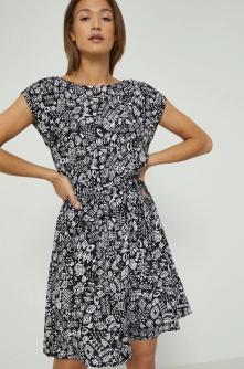 Medicine rochie culoarea negru, mini, evazati