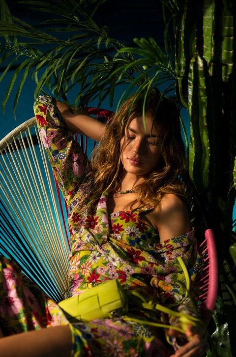 Medicine rochie midi, evazati