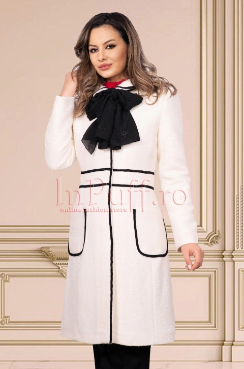 Palton ivoire elegant din lana cu esarfa brodata