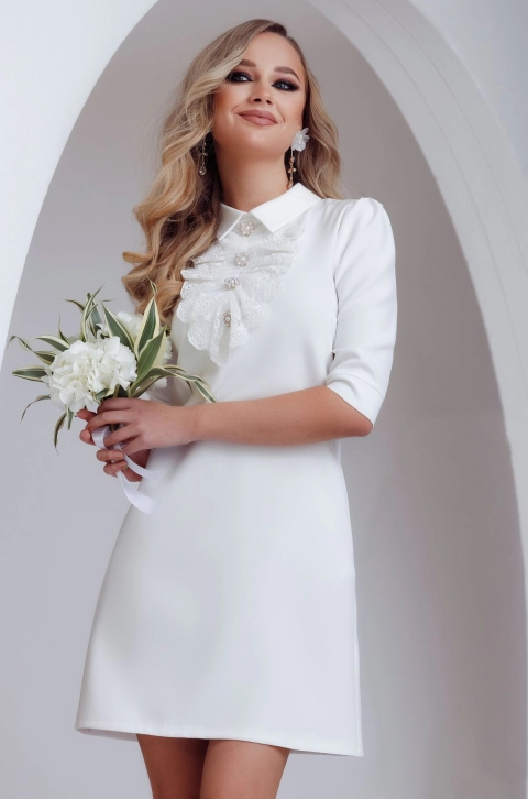 Rochie de cununie Fofy in A cu jabou din dantela si nasturi cu perle