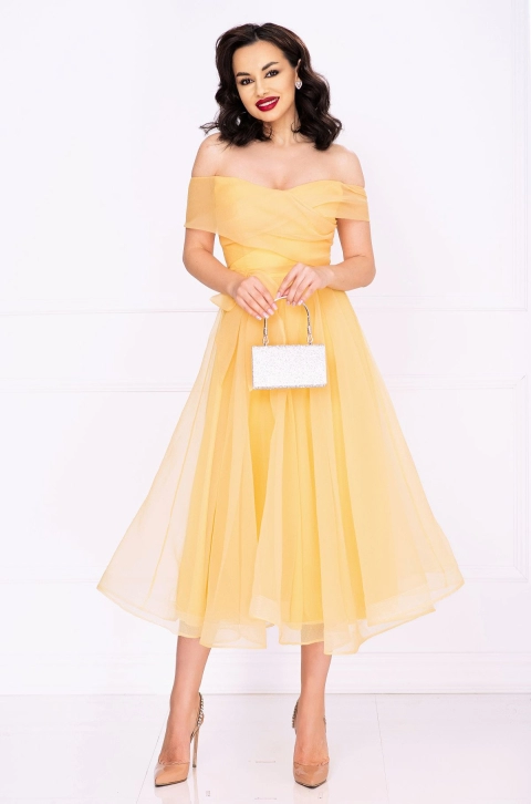 Rochie de ocazie galbena in clos din organza