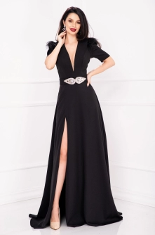 Rochie de ocazie lunga Alissa neagra cu crapatura pe picior si fulgi la umeri