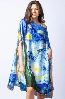 Rochie de plaja tip poncho din matase cu stilizare Noaptea Instelata pe fond albastru