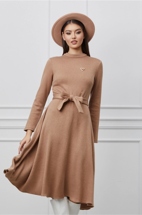 Rochie Dy Fashion crem din tricot cu aplicatie detasabila la bust