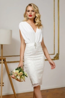 Rochie ecru de cununie Pretty Girl eleganta cu dantela si paiete discrete