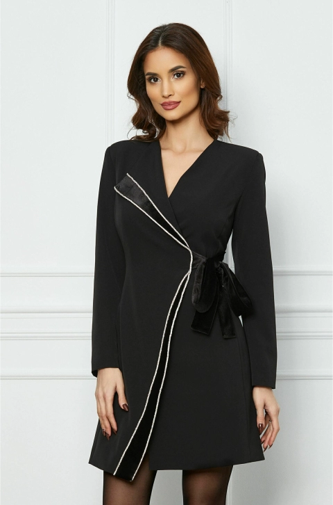 Rochie LaDonna neagra tip sacou cu rever si cordon din catifea