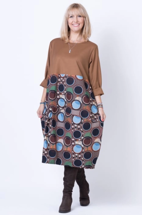 Rochie lunga lalea, din poplin, cu imprimeu geometric, camel