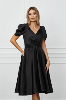 Rochie MBG neagra cu umeri bufanti si broderie in talie