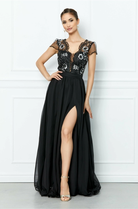 Rochie MBG neagra lunga cu broderie la bust si crepeu maxi