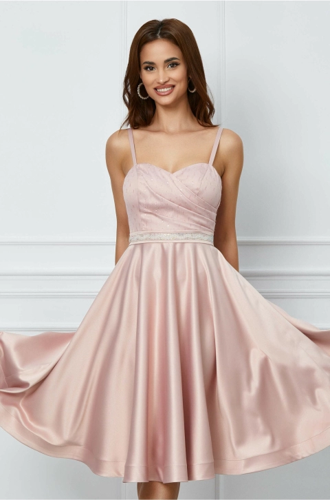 Rochie MBG roz cu aplicatie in talie