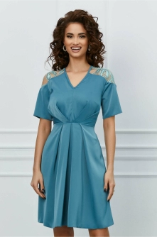 Rochie Moze albastra cu broderie florala la umeri