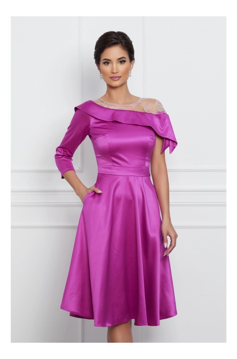 Rochie Moze magenta cu tull si volan la bust