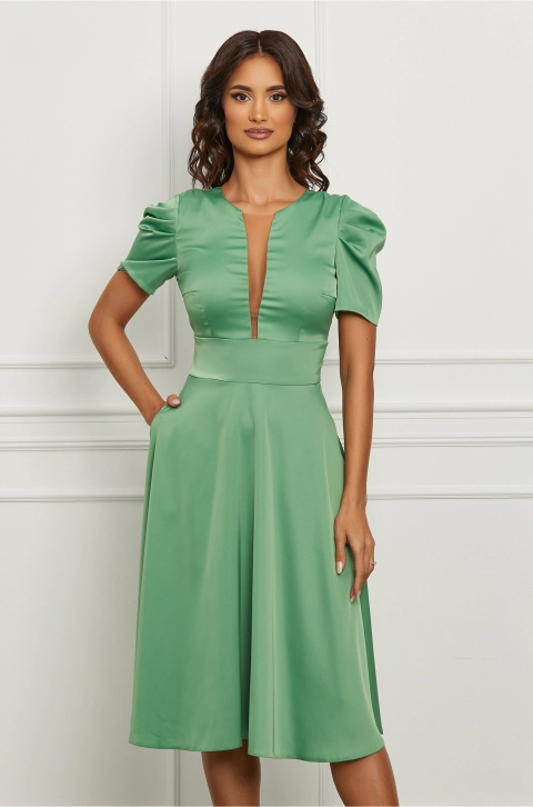 Rochie Moze verde fistic cu tull transparent la decolteu