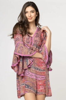 Rochie scurta stransa in talie cu imprimeu arabesque, din matase indiana mov-corai